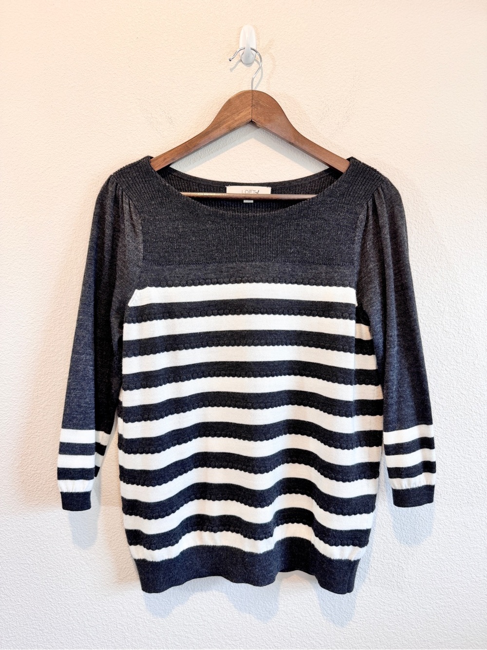 LOFT Striped Wool Blend Sweater L Gray White Preppy Coastal Quiet Luxury K10